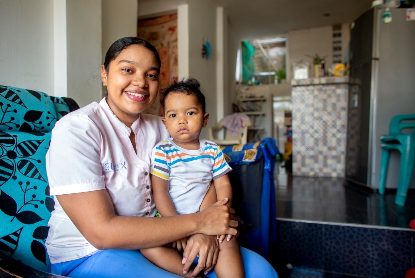 ¡Únete al Giving Tuesday apoyando a madres adolescentes de la Juanfe!